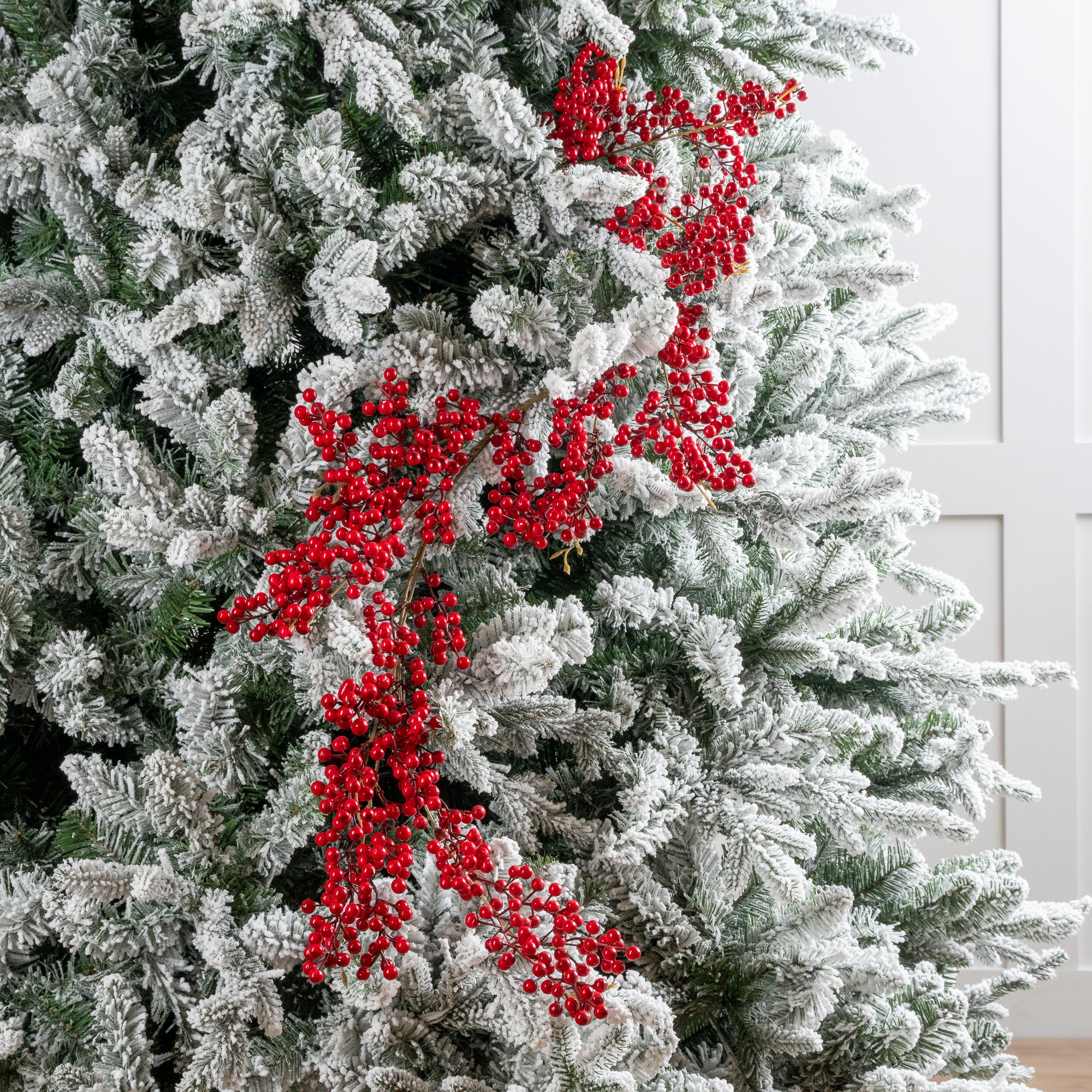 Toyland® 90cm (35) Red Berry Garland Toyland® 90cm (35) Red Berry Garland