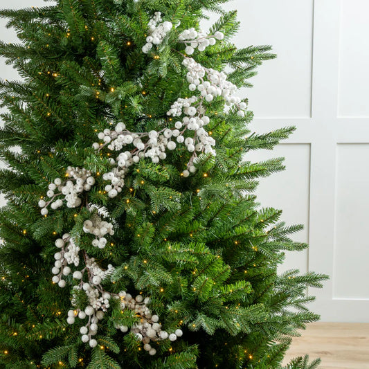 Christmas Garland Ideas to Make Your Home Stand Out