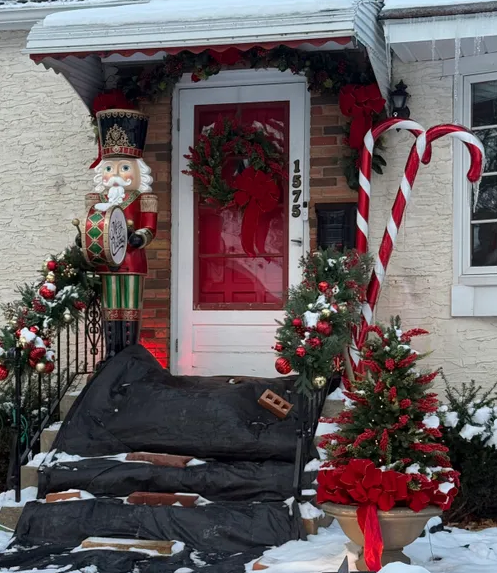 Creating a Magical Front Yard Display with Outdoor Christmas Decor
