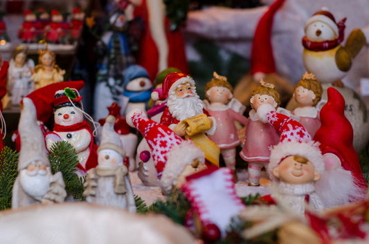 Vintage Christmas Figures: A Collector's Guide