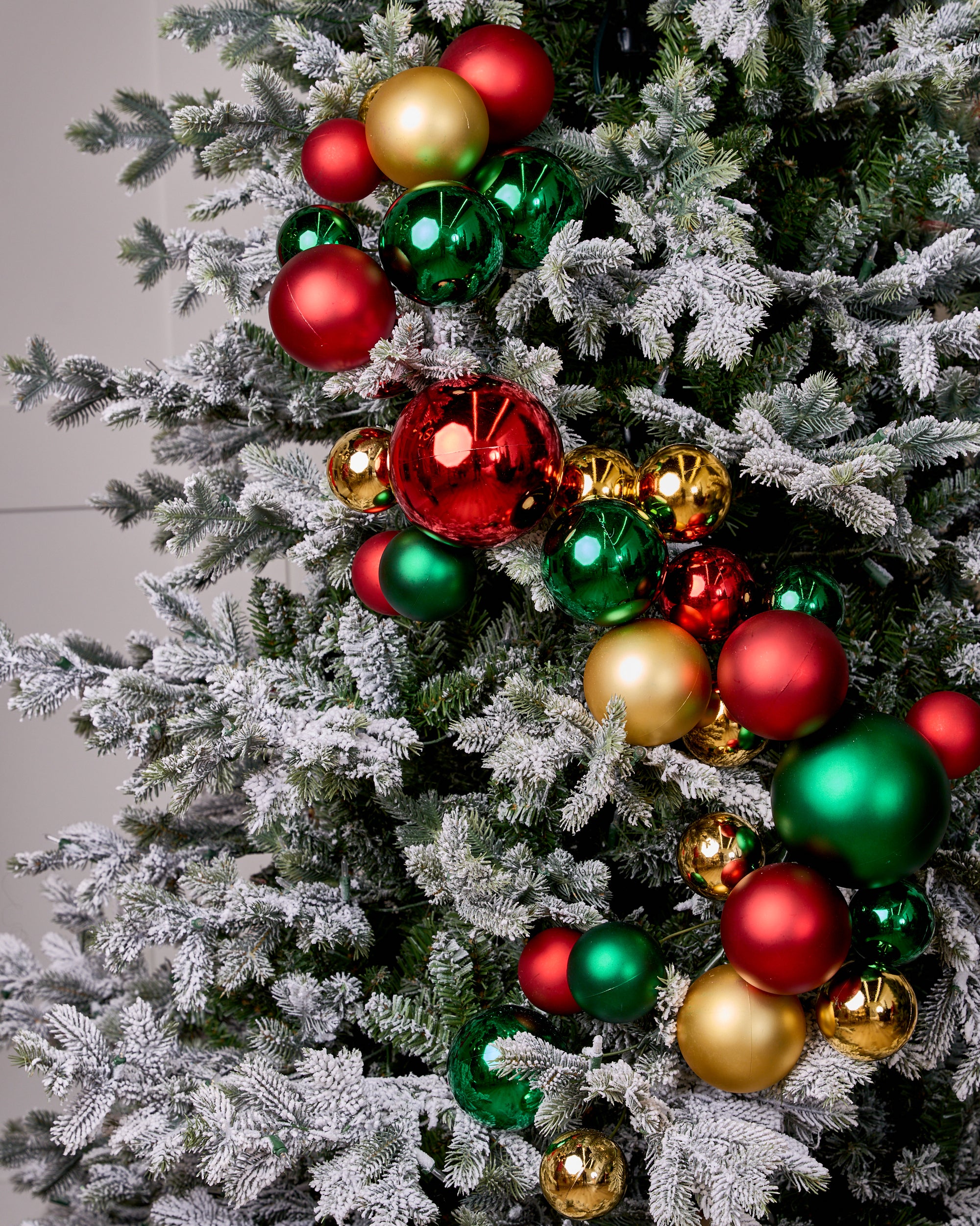 4 FT Red, Gold, & Green Shiny & Matte Ball Garland