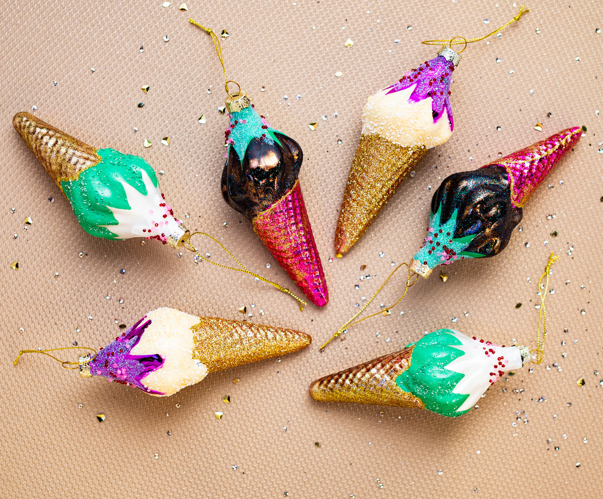 Juego de 12 adornos surtidos de helado de 6"