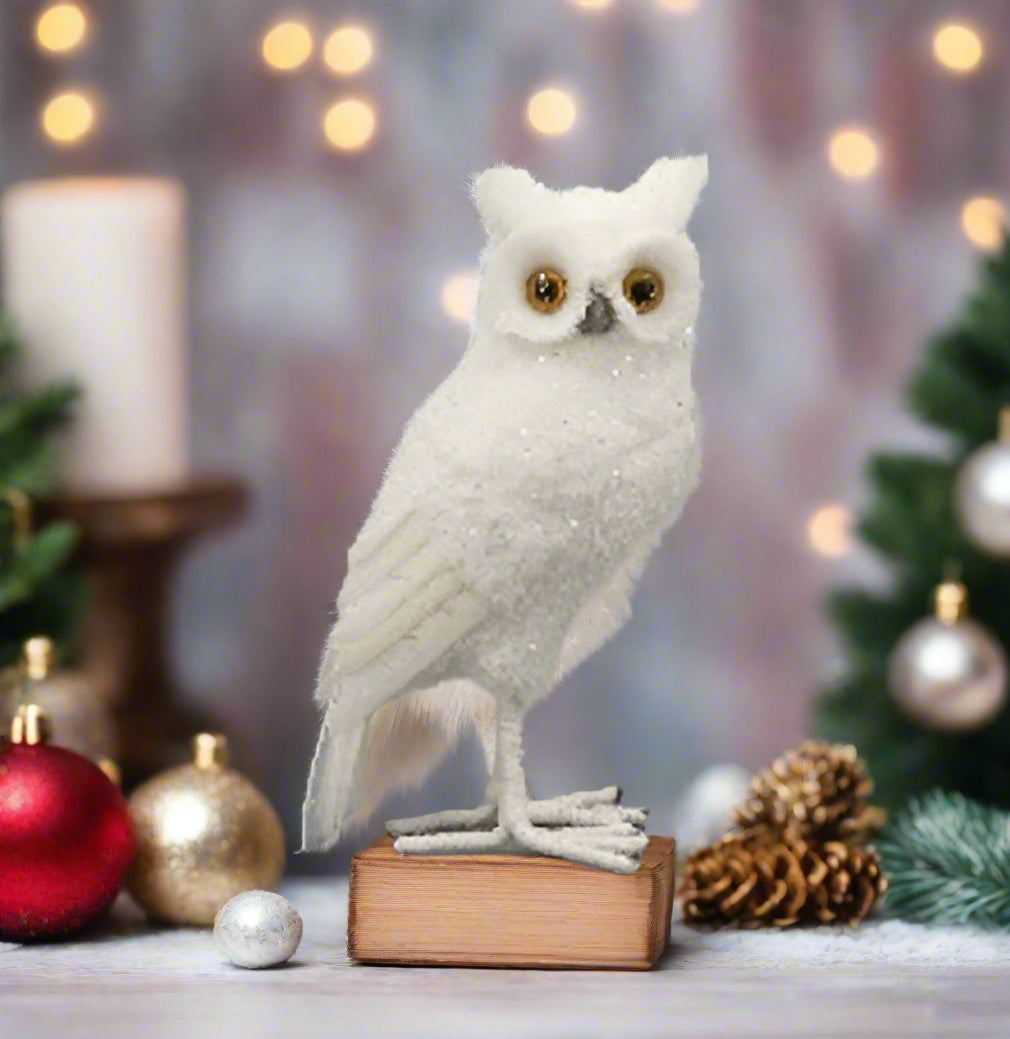 11" White Owl