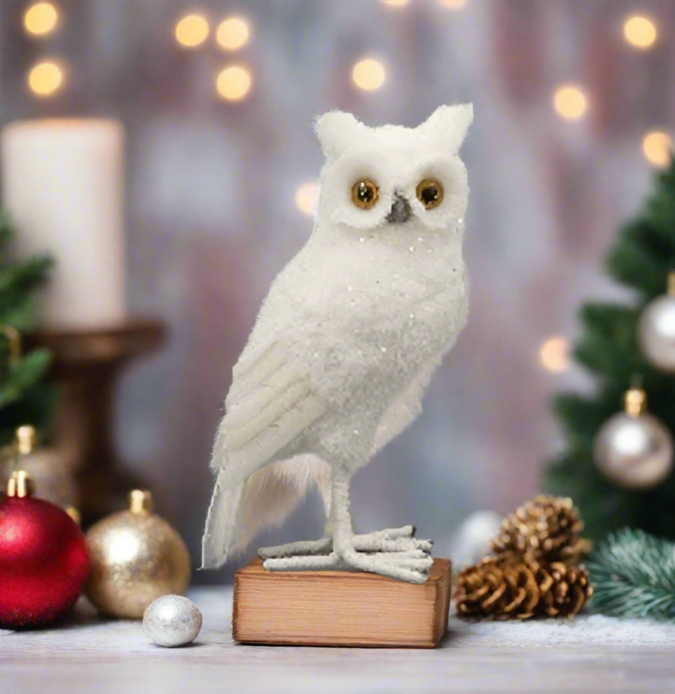 11" White Owl