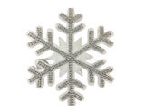 Juego de 2 adornos de copo de nieve blancos y plateados de 27,9 cm