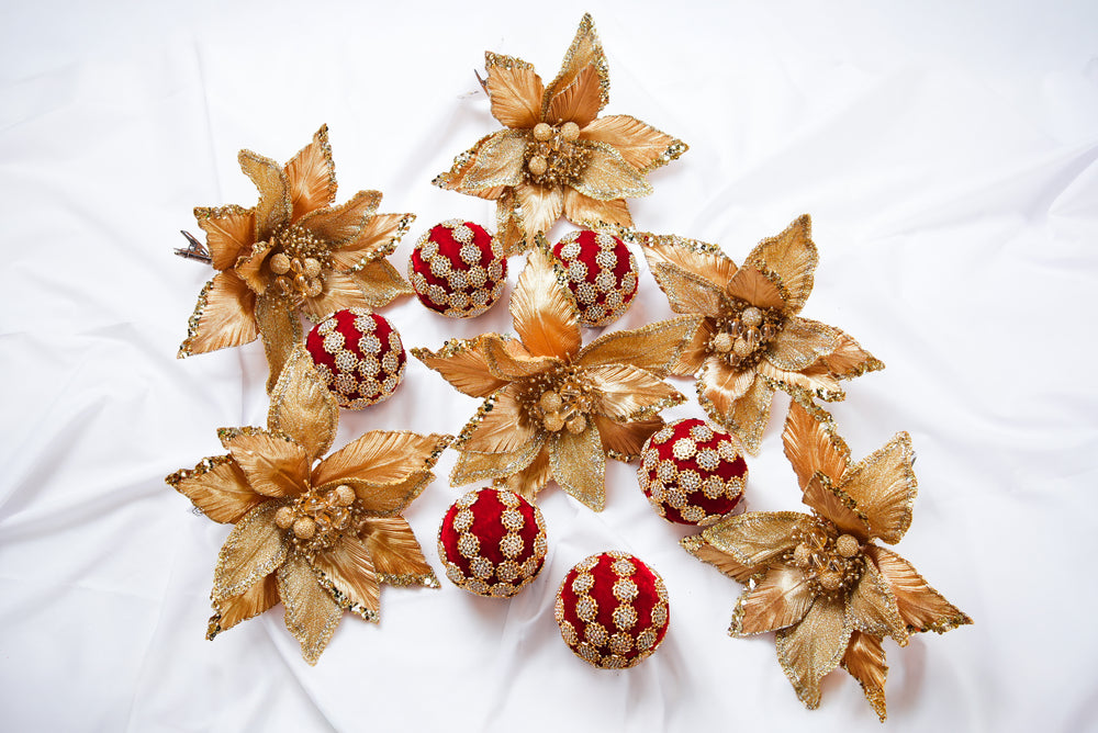 Gold Opulence Ornament & Flower Bundle