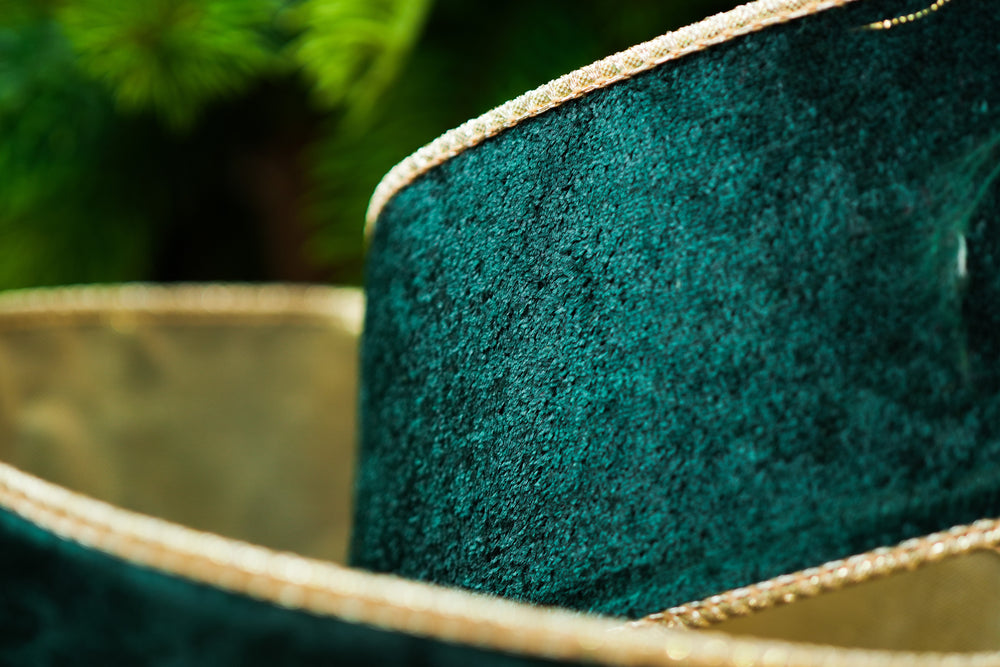 2.5" X 10YD Emerald Velvet Ribbon With Gold Back & Edge