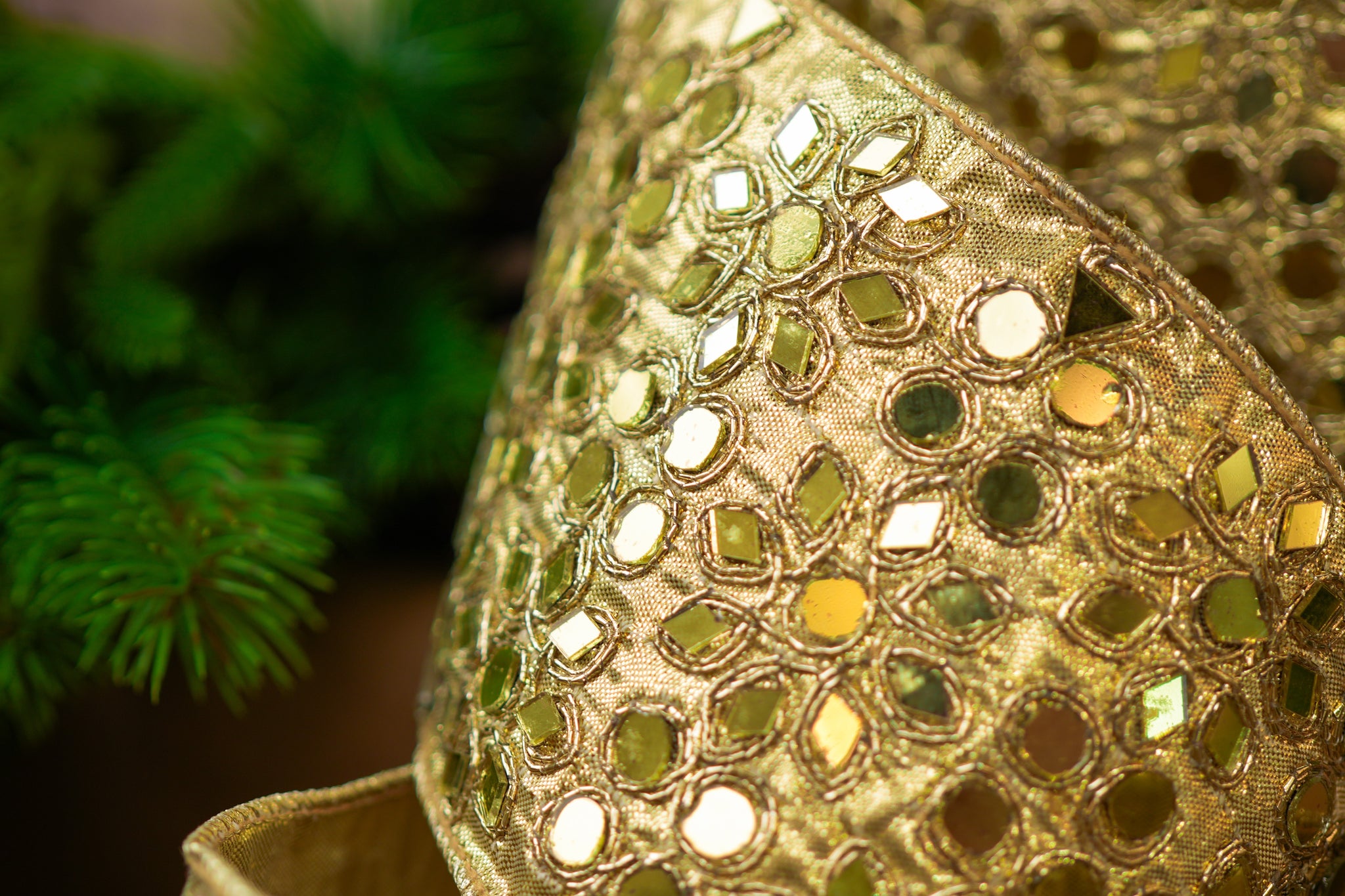 4" X 10YD Gold Mirror Cut Ribbon