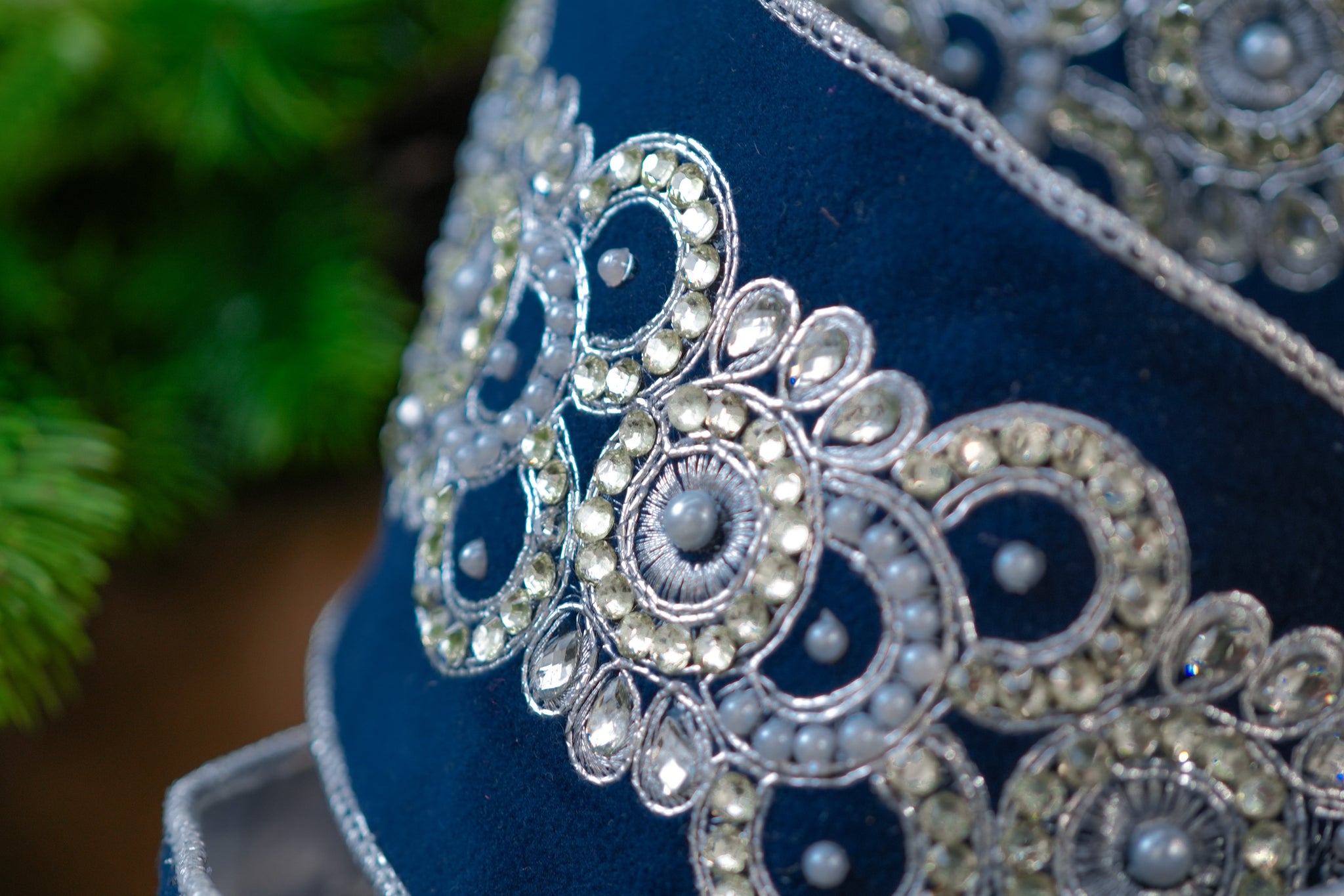 4" X 10YD Silver Navy Velvet Ribbon