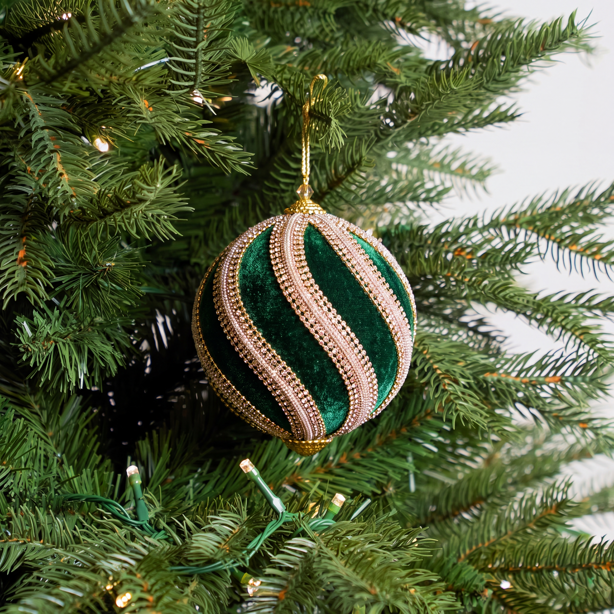 6" Green Velvet Ornament With Gold Beaded Swirls Set Of 4