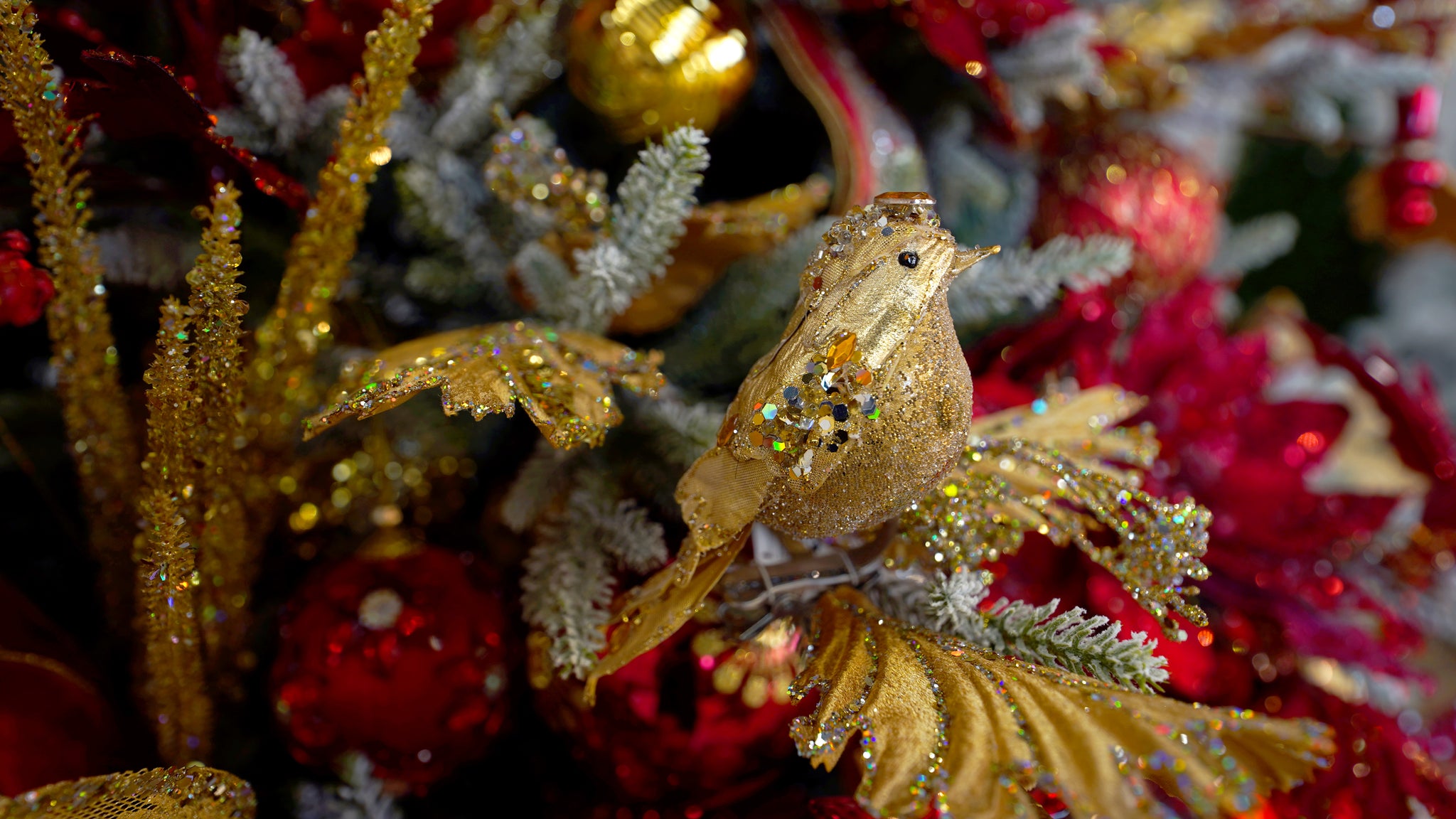 Crimson Gold Splendor Tree Decor