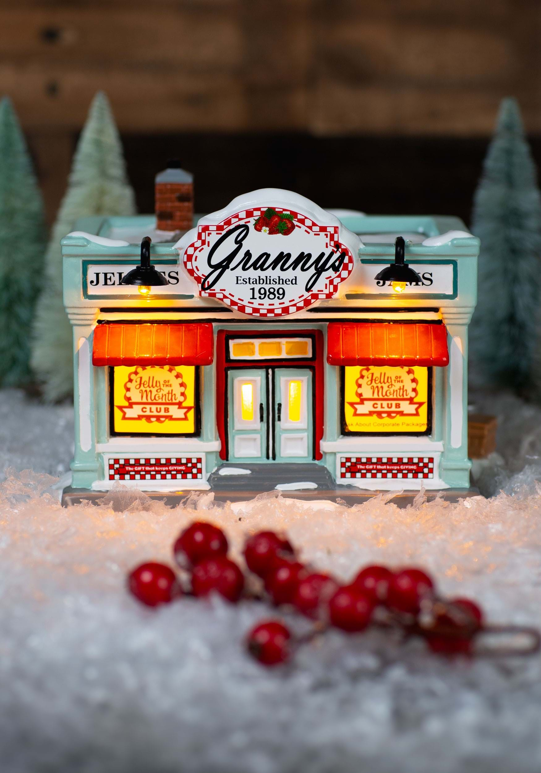 Dept 56 Minnie's Cotton store Candy Shop w/ ac