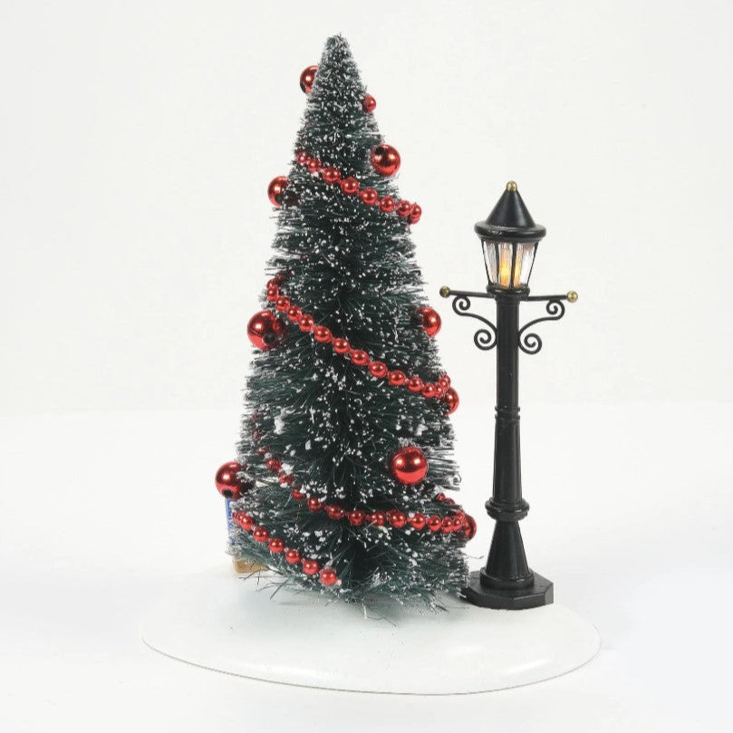 Village Accessory Lit Christmas Vignette