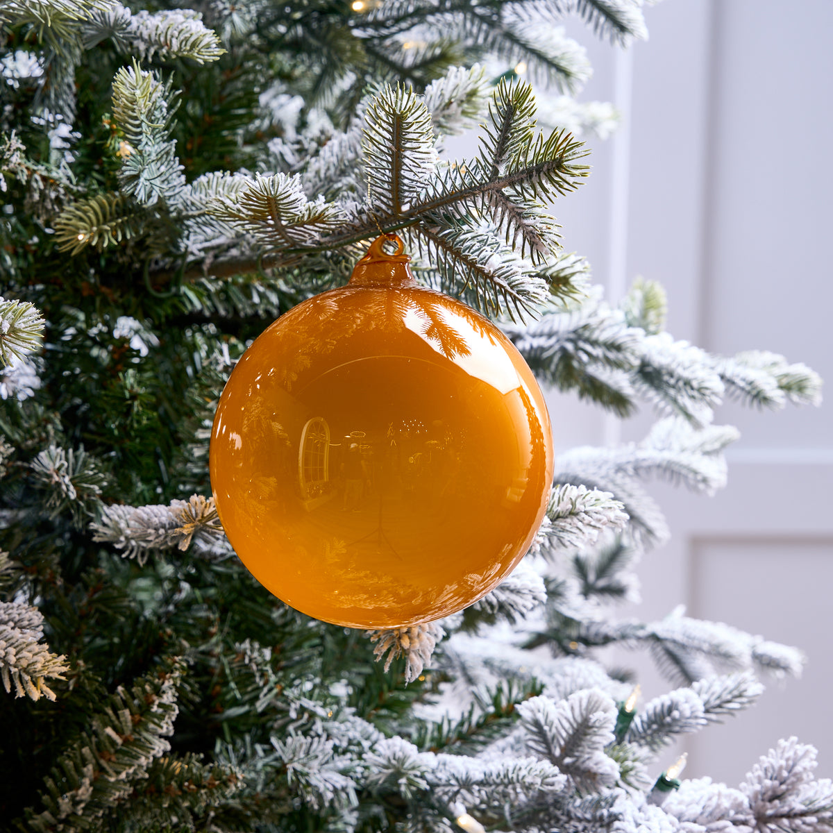 Adorno de cristal amarillo chicle de 6"