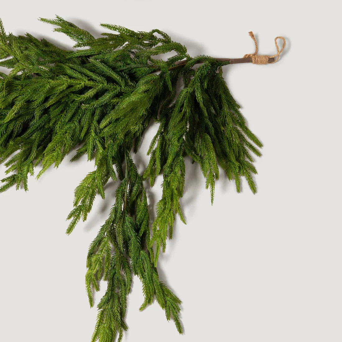 40" X 27" Norfolk Dripping Garland