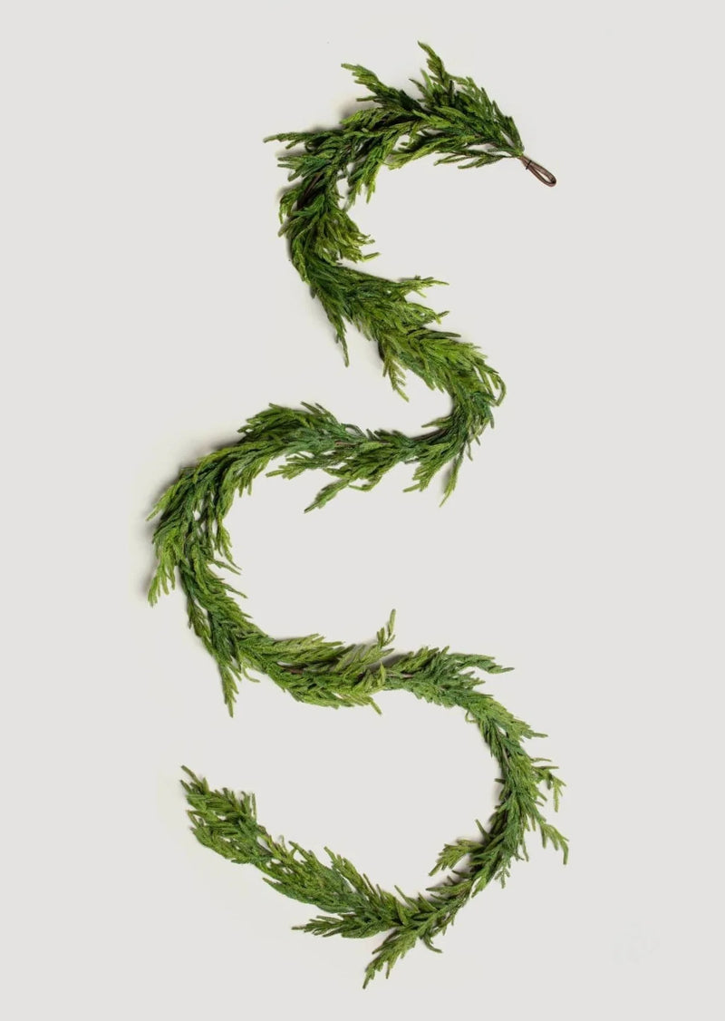 15 FT 300 LED Norfolk Garland Pre-Lit
