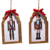 Set de 2 adornos surtidos de Cascanueces de 7.5" enmarcados con lazo