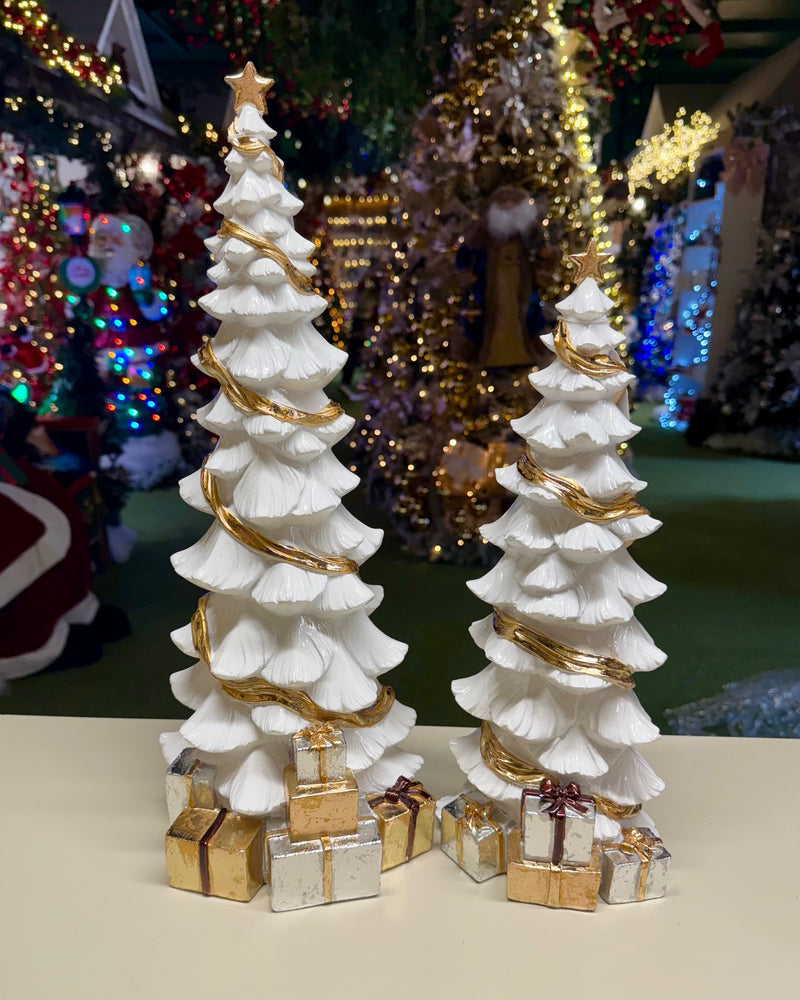 Árbol Blanco de 19" con Paquetes Dorados