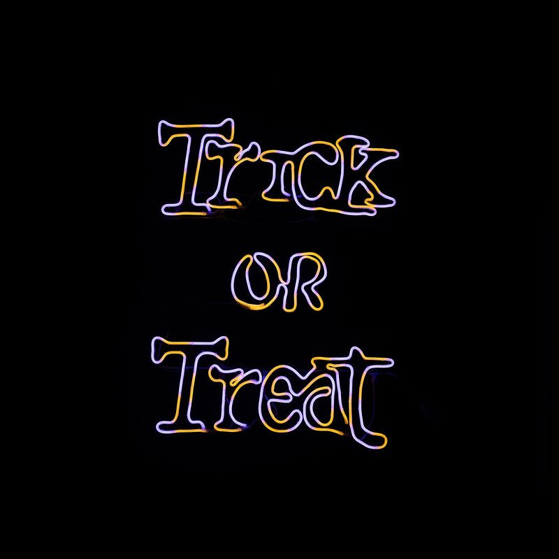 Letrero de neón flexible "Trick or Treat" de 33" LiteLines
