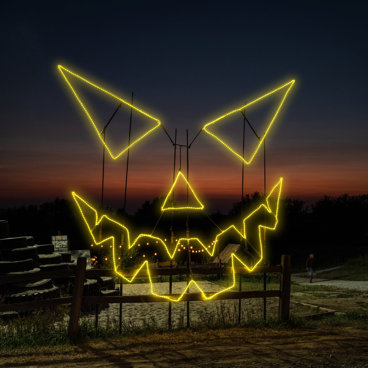 120" Dynamic RGBWW LED Evil Pumkin Face Jack-O-Lantern