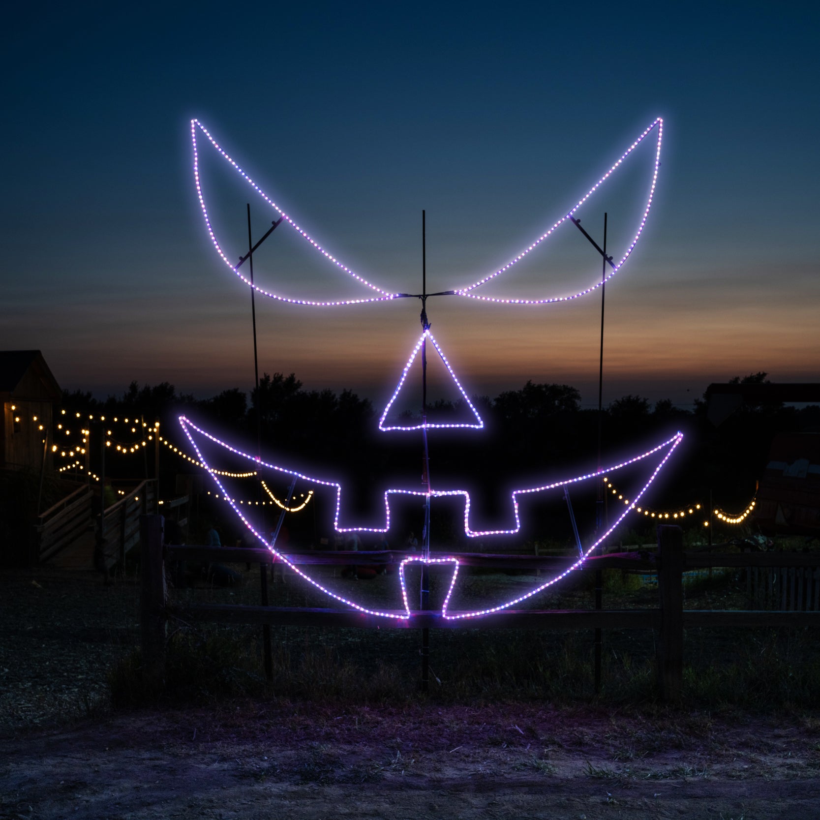 Dynamic RGBWW LED Sinister Pumpkin Face