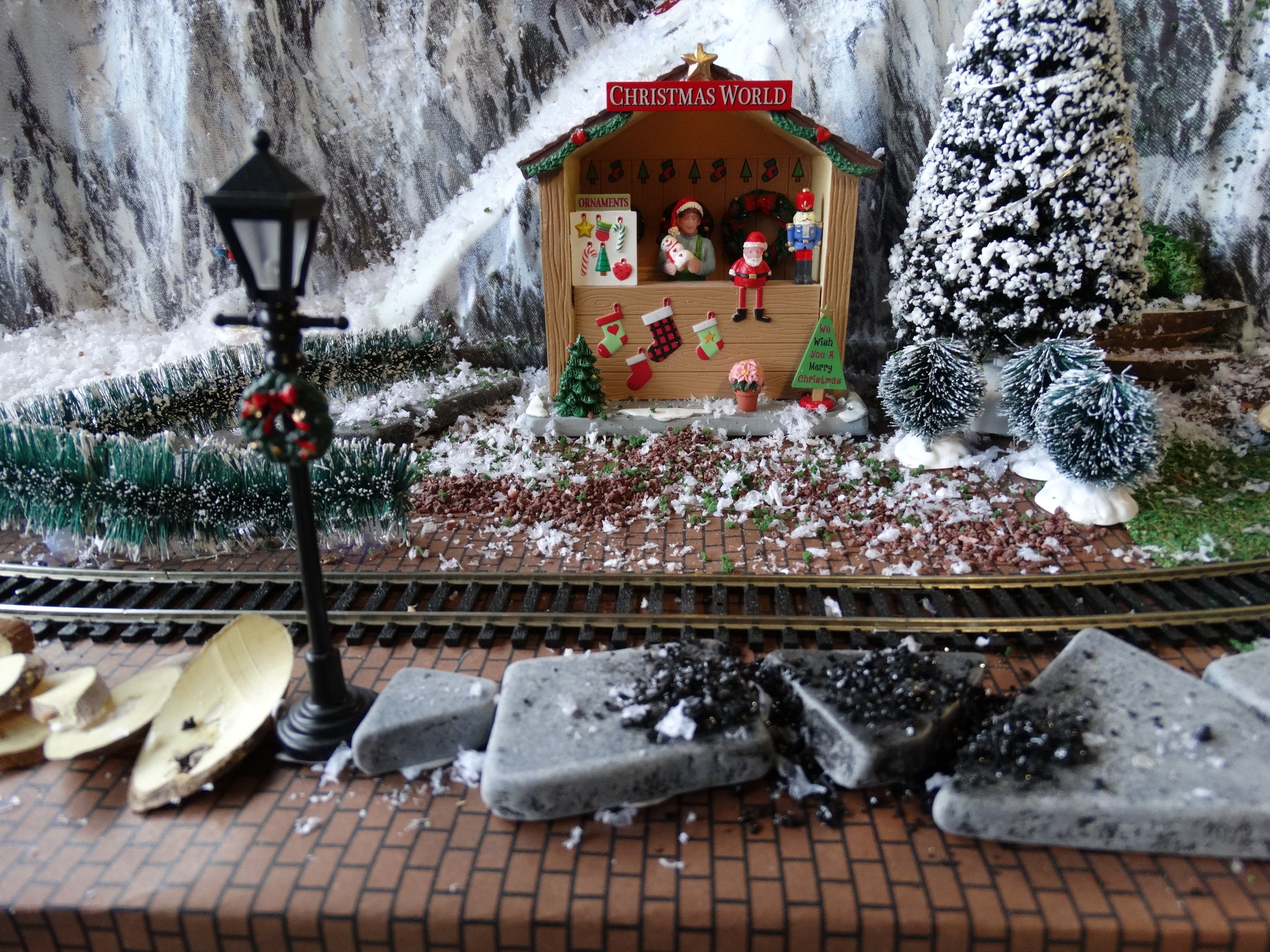 28 X 20" Street Paper Village Accessory Set of 4