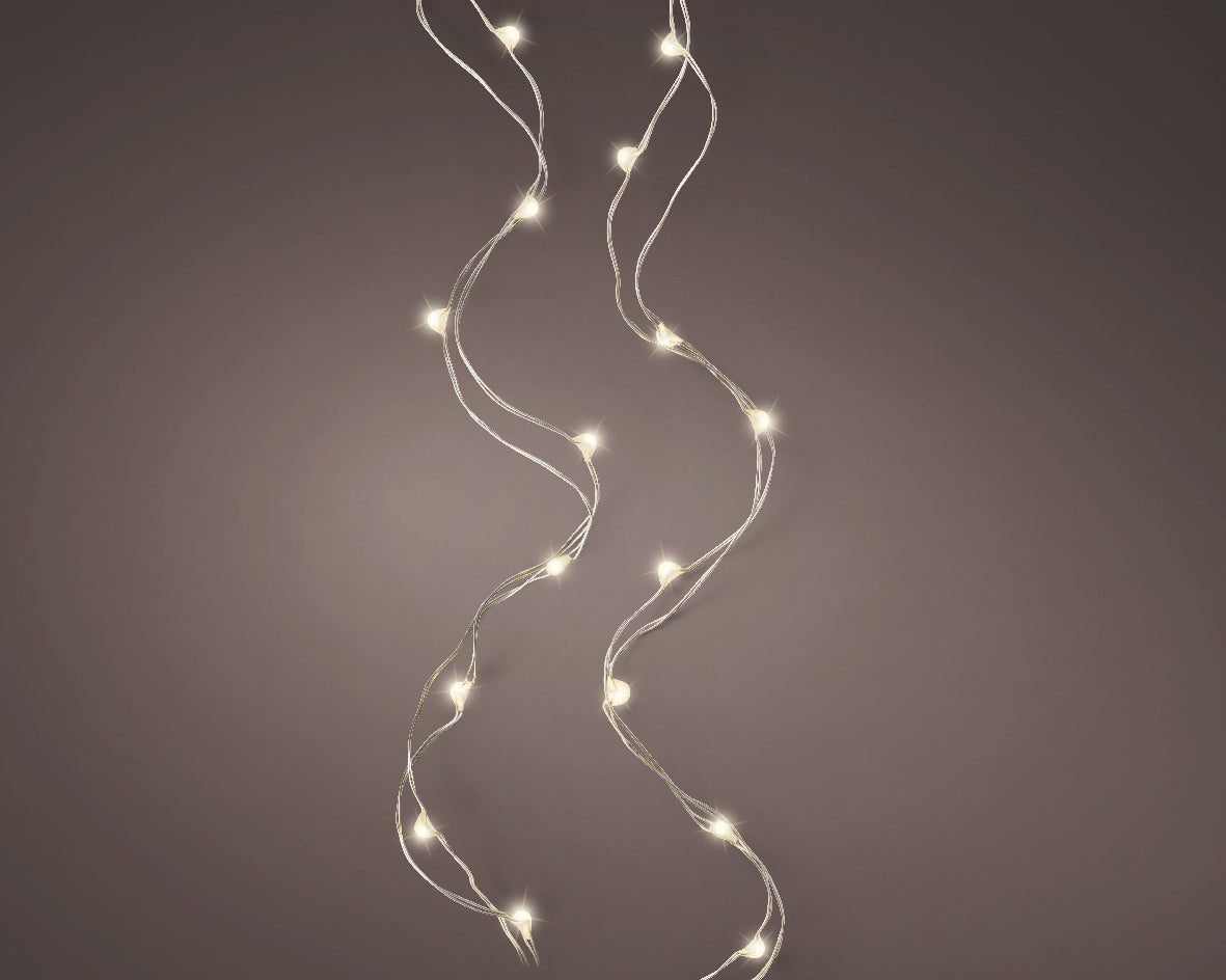 Luces LED Micro Cálidas de 6 FT y 40 con Cable Plateado a Pilas