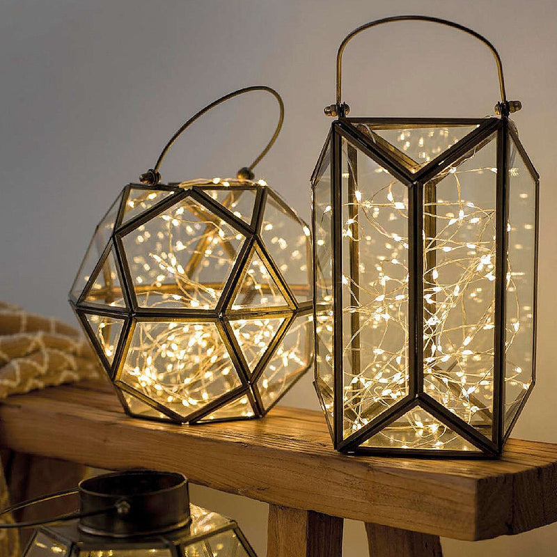 Luces LED micro cálidas fijas de 16 pies y 100 con cable plateado a pilas