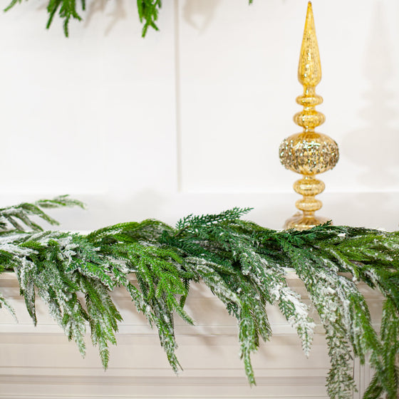 4 FT Norfolk Flocked Garland