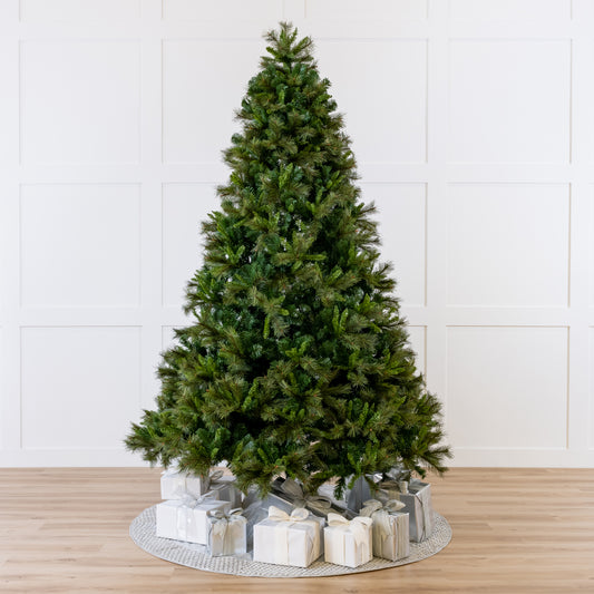 Árbol belga de lujo sin iluminación