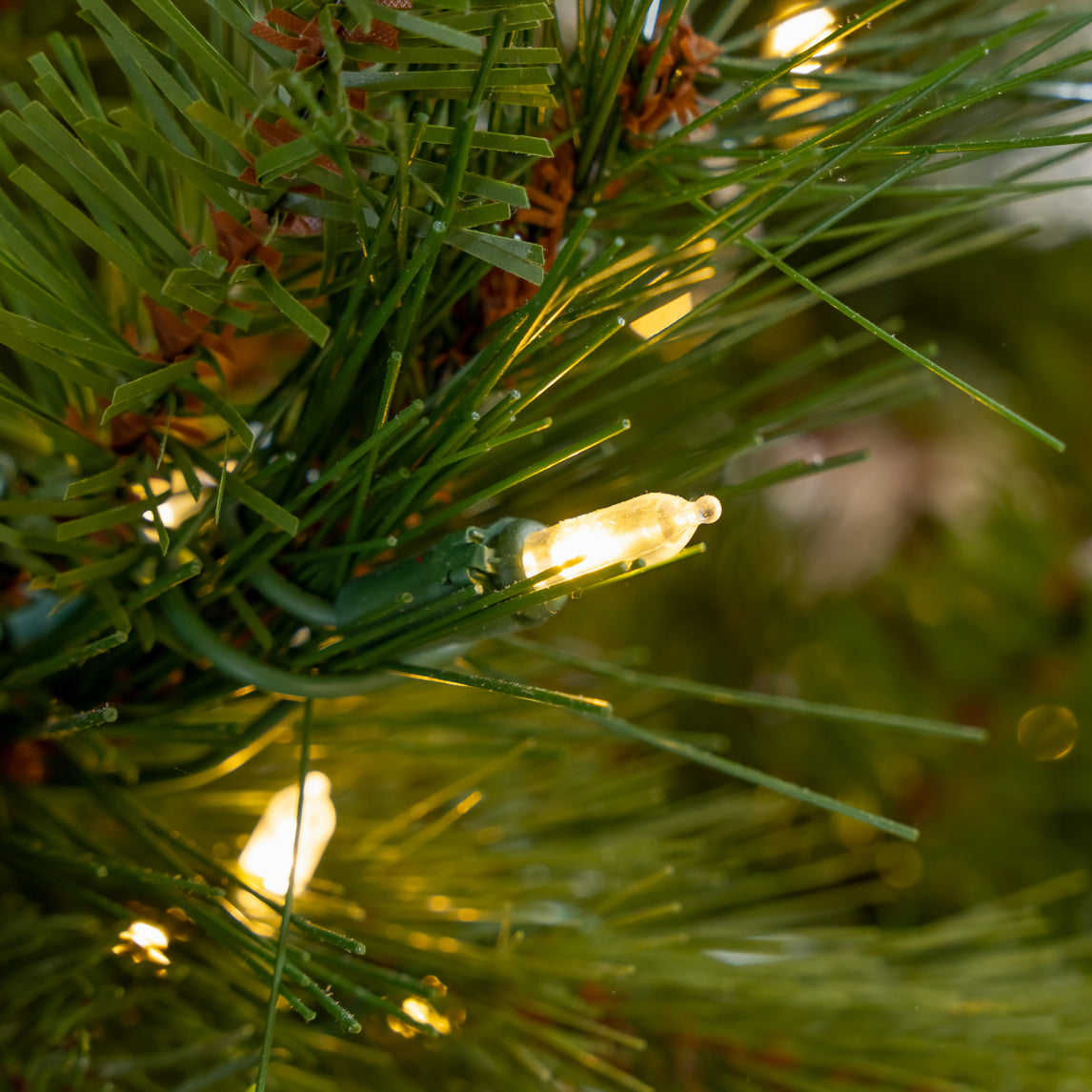 Forest Berry Fir Tree Pre-Lit Clear LED Lights