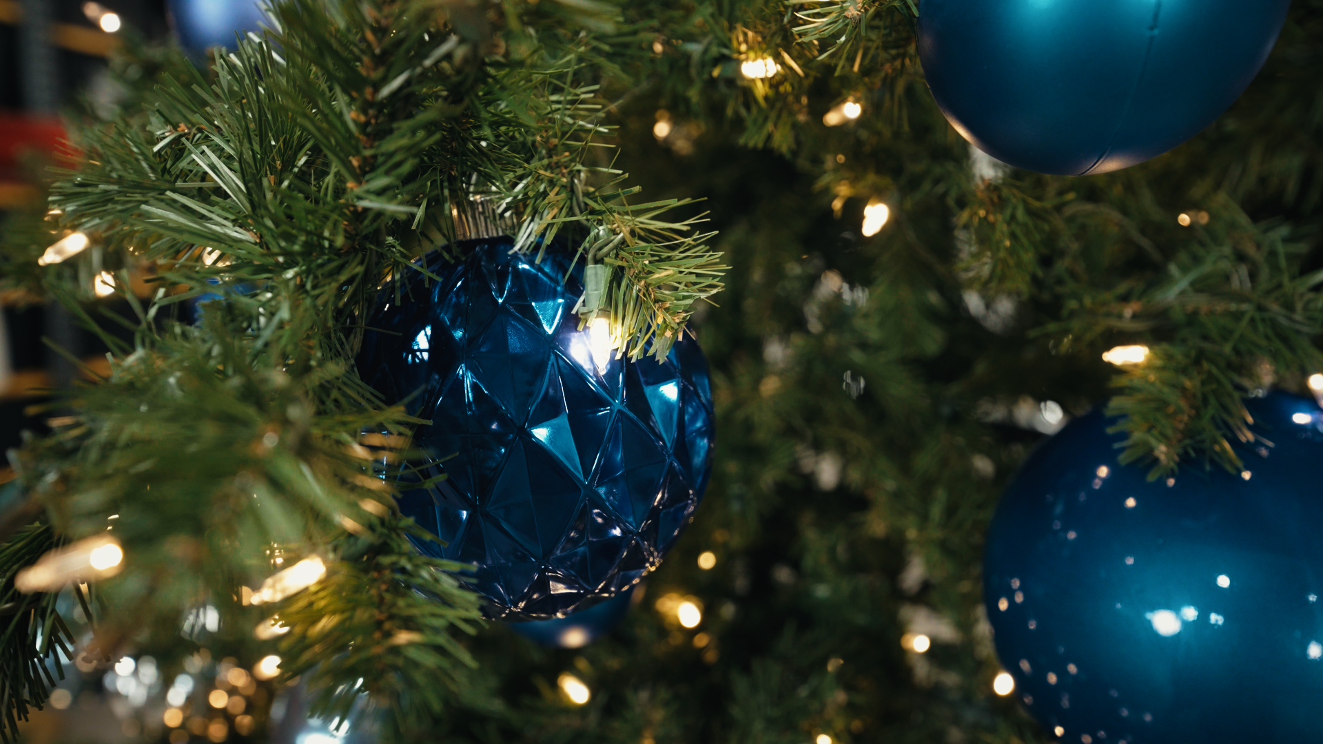 Blue & Silver UV Tree Decor