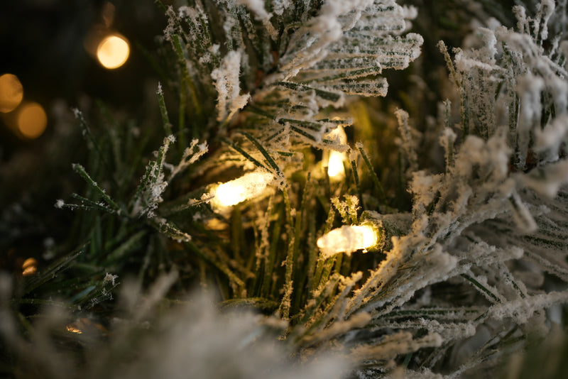 Abeto Nieve Esponjosa con Luces LED Blanco Cálido Pre-instaladas