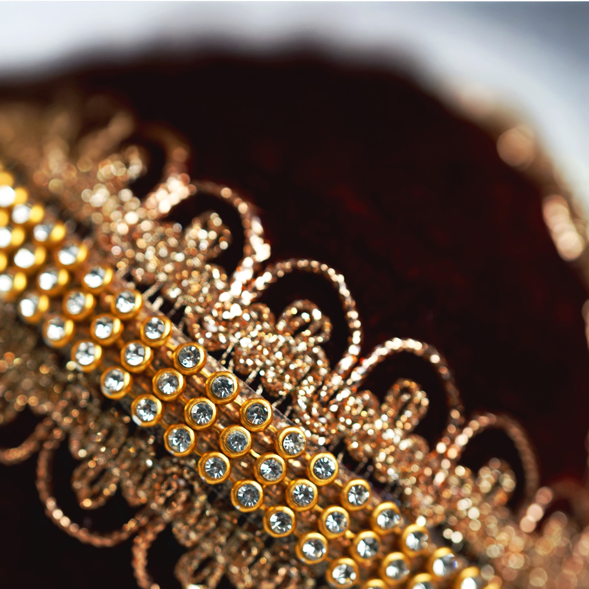 Burgundy Opulence Ornament & Ribbon Bundle