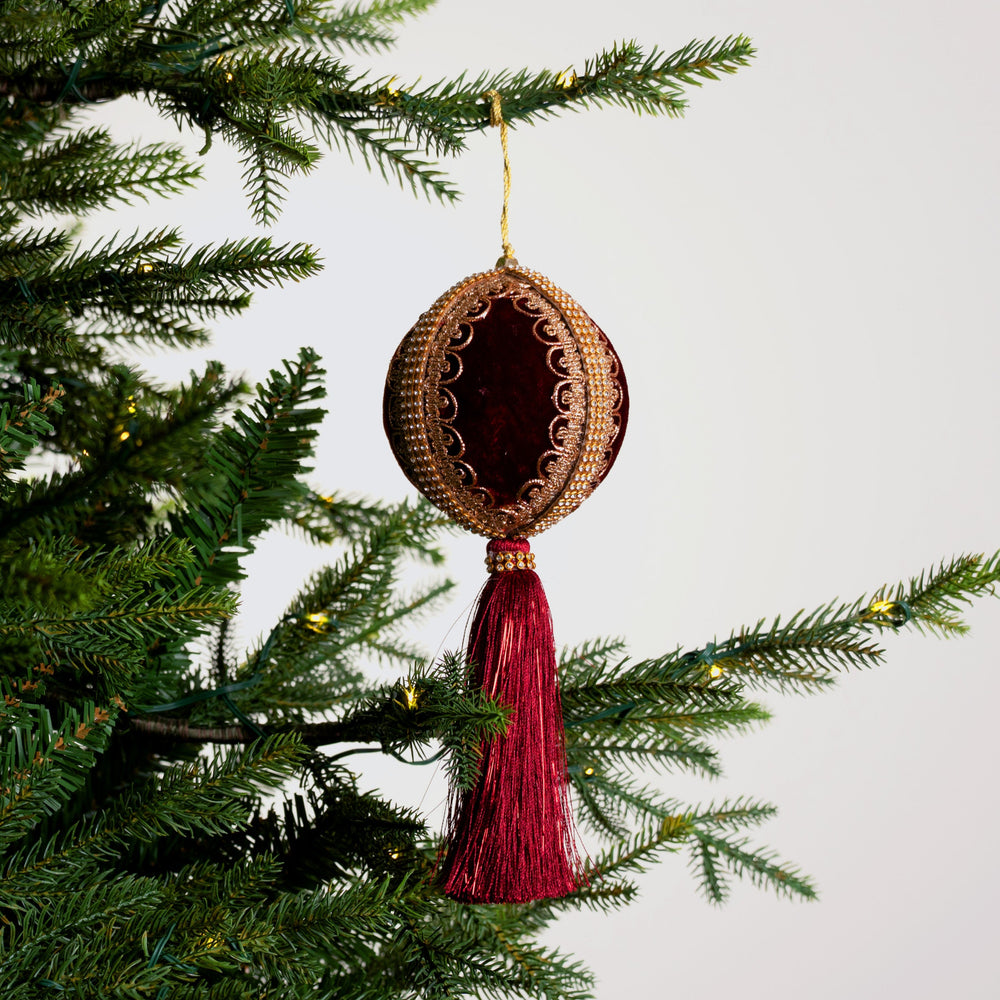 Burgundy Opulence Ornament & Ribbon Bundle
