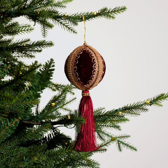 Burgundy Opulence Ornament & Ribbon Bundle