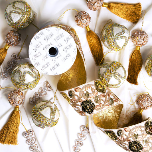 Lote de adornos y cinta Opulencia de oro y marfil