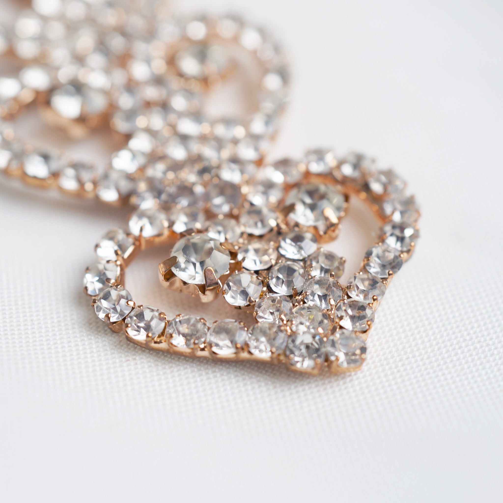 Gold & Ivory Opulence Ornament & Ribbon Bundle