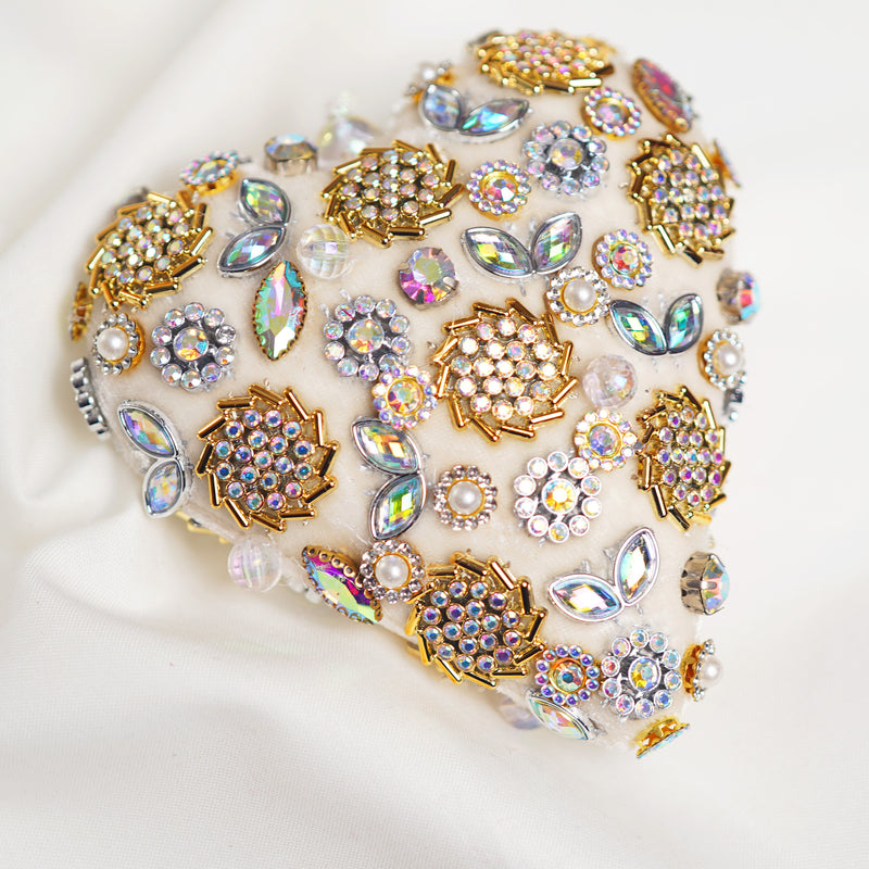 Ivory Opulence Ornament & Ribbon Bundle