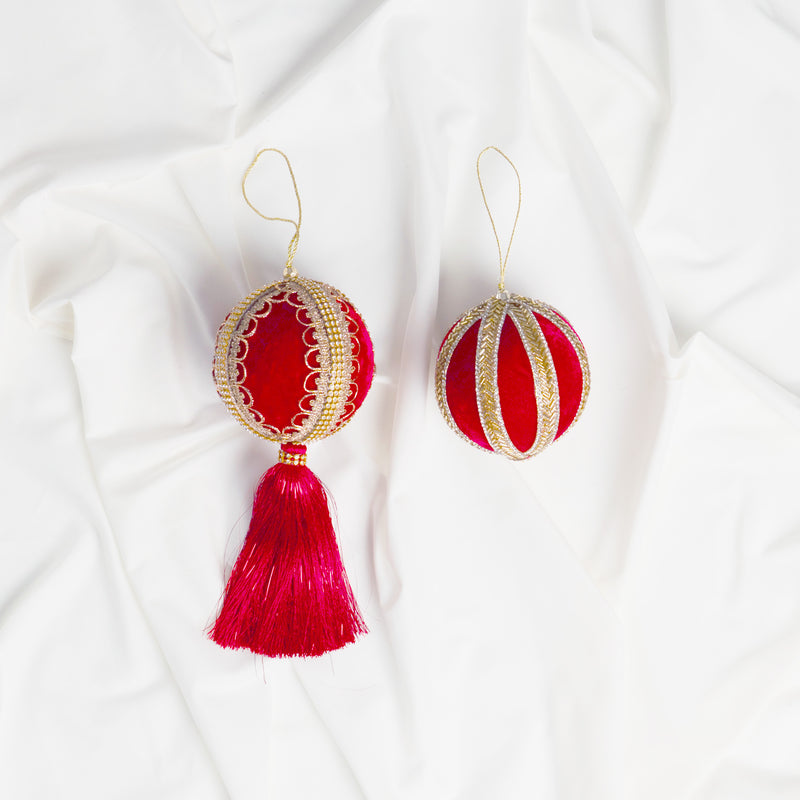 Red & Gold Opulence Ornament & Ribbon Bundle