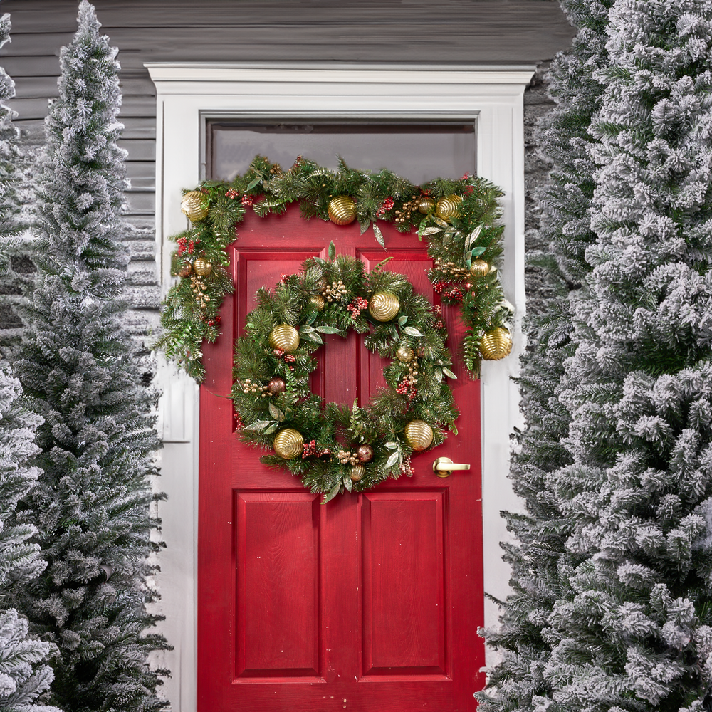 Pre Decorated 30" Wreath & 6 FT Garland