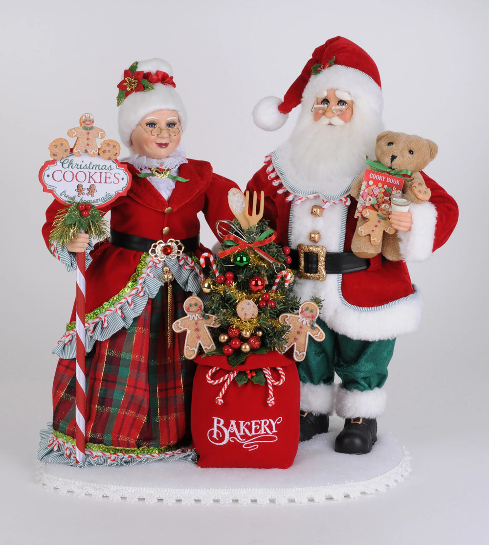 Karen Didion Originals 20" Lighted Claus Cookie Bakery