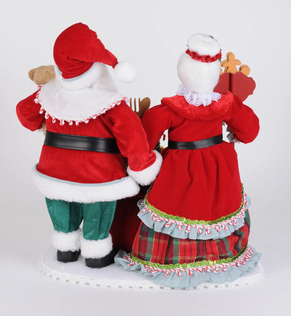 Karen Didion Originals 20" Lighted Claus Cookie Bakery